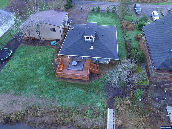 2nd image of 46 E Little Albany Loop