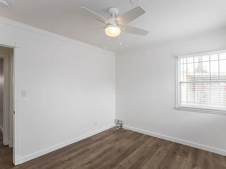 740 Flower Ave #742 — Photo 14