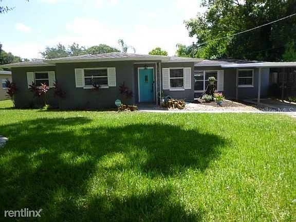 2nd image of 10917R N Newport Ave