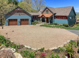 260 Walnut Hills Dr, Brevard, NC 28712