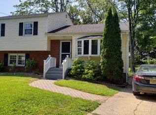 45 Dixmont Ave, Ewing, NJ 08618