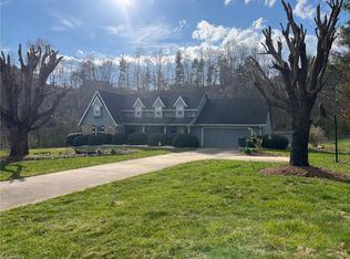 3495 Shingle Gap Rd, Millers Creek, NC 28651