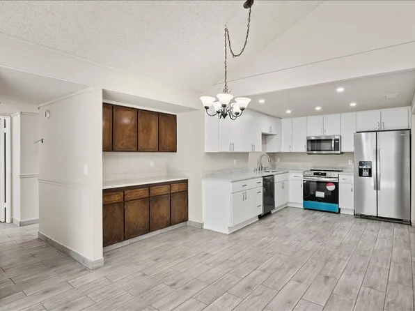 6449 Tupelo Dr, Citrus Heights, CA 95621