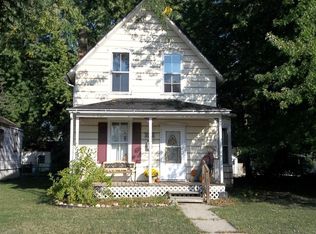 910 3rd Ave, Sterling, IL 61081