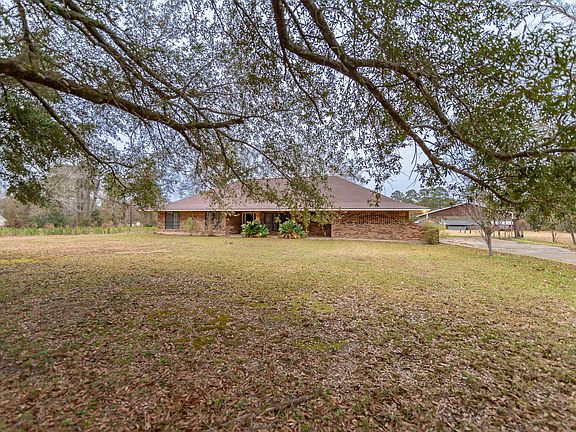 4th image of 220 Woodland Dr