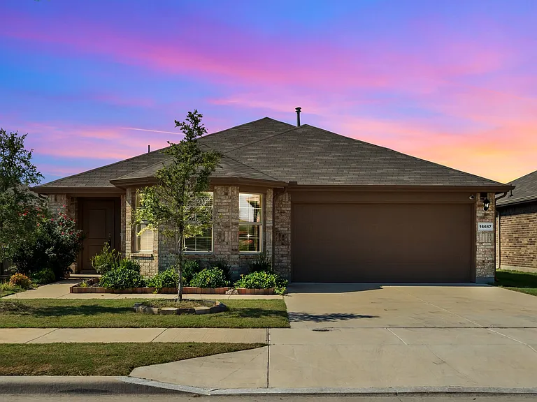 16617 Porterfield Ln — Photo 30
