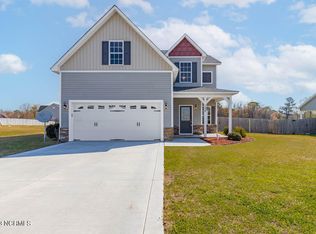 106 Buckhaven Dr, Richlands, NC 28574
