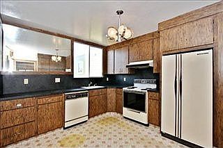 4th image of 2686 43rd Ave
