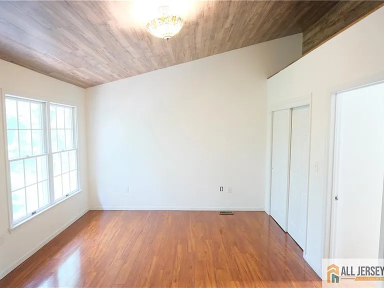 56 Coriander Dr — Photo 13