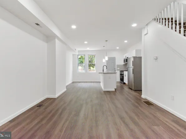 831 Pontiac Ave, Baltimore, MD 21225
