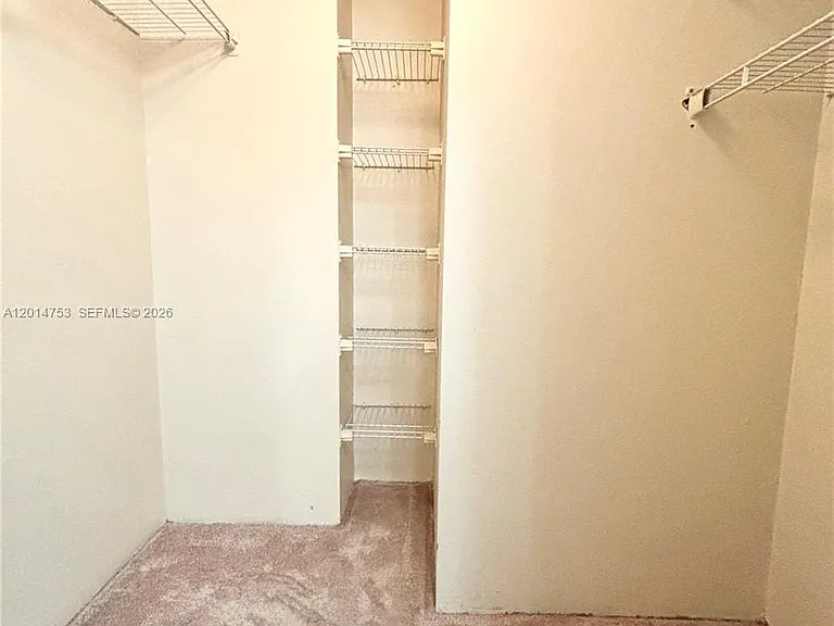 20301 W Country Club Dr #1025 — Photo 8