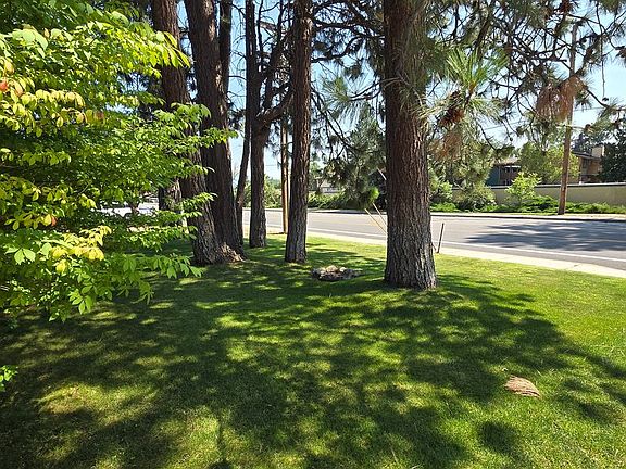 5th image of 10717 & 10719 E 32nd Ave #10719