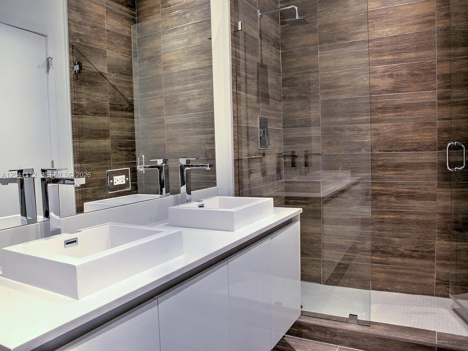 Le Parc At Brickell Condo — Photo 2