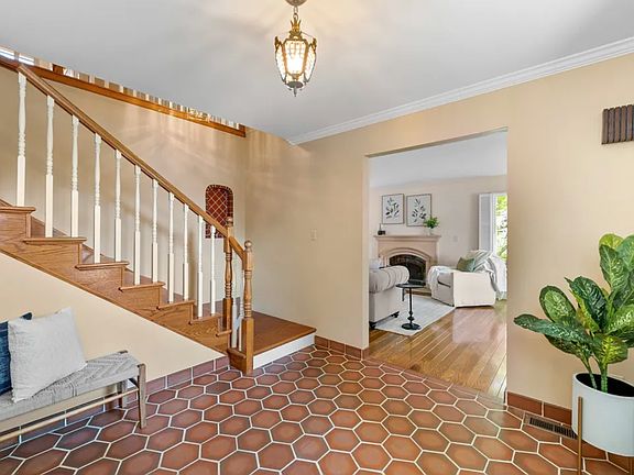 4th image of 3315 Marthiam Ave