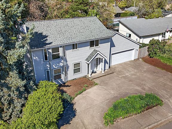 2nd image of 1335 SW Russ Ln