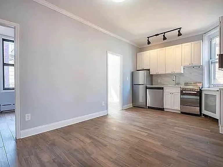 34 1/2 Saint Marks Pl #11 — Photo 3