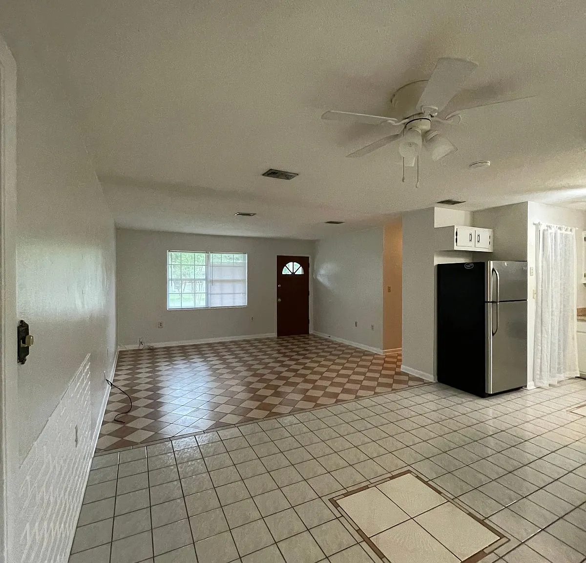 48 Fawn Lane — Photo 3