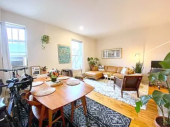 Rented by Manhattan Spaces