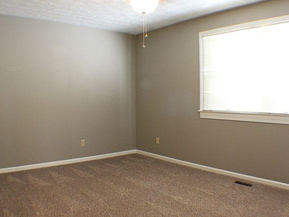 5th image of 2709 Surfside Dr