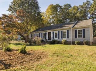 9324 Harps Mill Ct, Charlotte, NC 28270