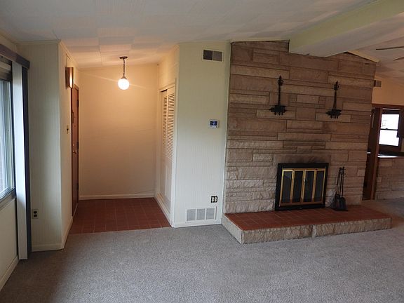 4th image of 24 Panorama Dr