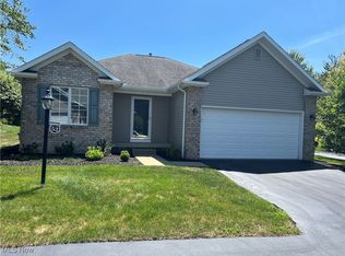 52 Greystone Dr, Youngstown, OH 44514