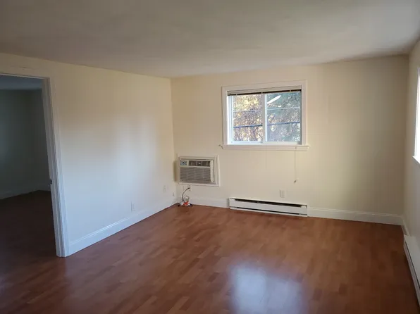 9 Wampus Ave APT 5, Acton, MA 01720