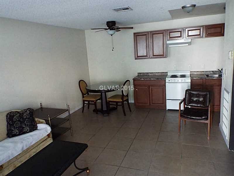 2nd image of 317 S 9th St APT 2