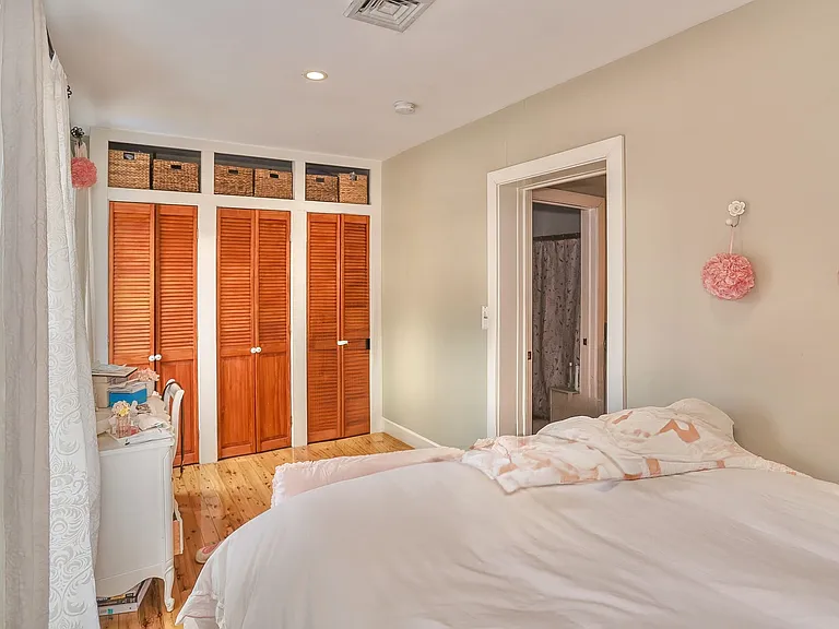 341 Park Ave #2 — Photo 12