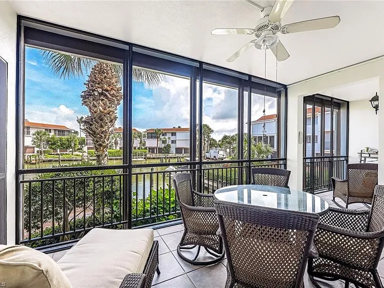2216 Gulf Shore Blvd N #R3 — Photo 15