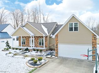 148 Beechwood Dr, Cortland, OH