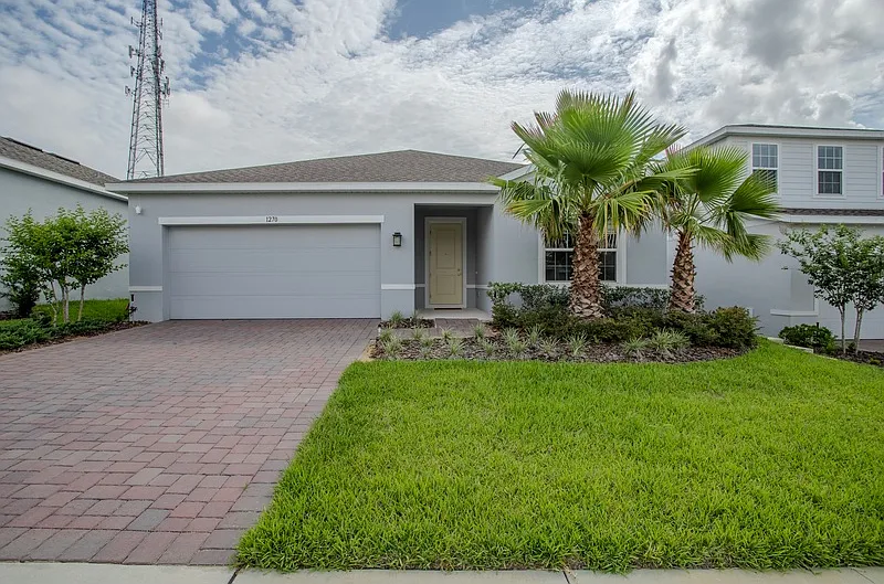 3 bed, 2.0 bath, 1554 sqft, $2,550 — Photo 1