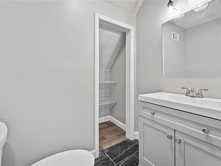 1126 Briarcliff Pl NE #2 — Photo 7