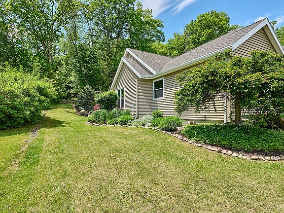 5th image of 1231 Foxboro Ln