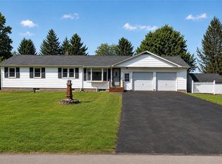 42 Hillview Dr, Mallory, NY 13103