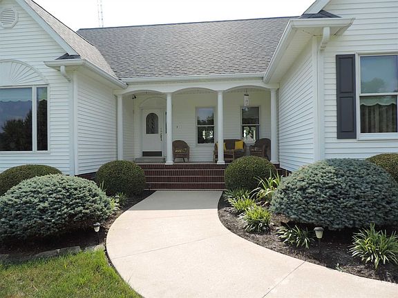 2nd image of 303 Glenview Dr