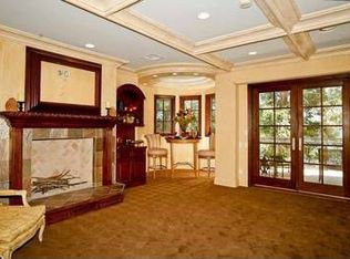 207 Blue Lake Rd, Lake Arrowhead, CA 92352