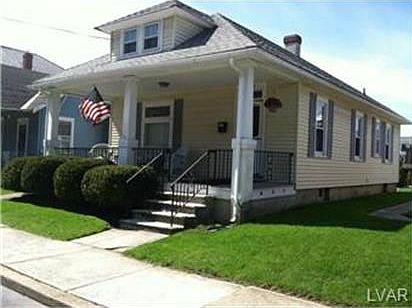 3rd image of 1656 Lincoln Ave