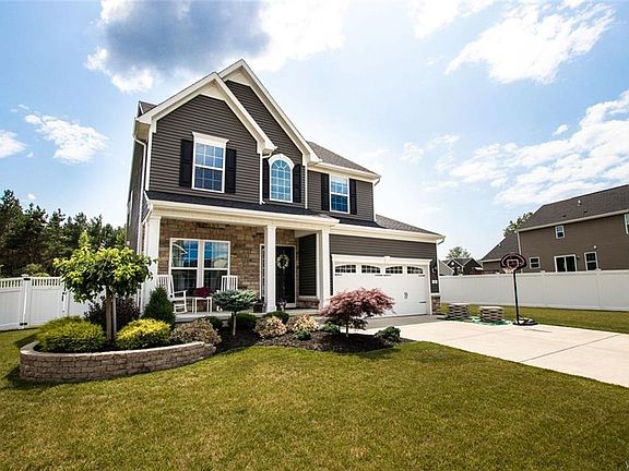 2nd image of 114 Camelot Dr