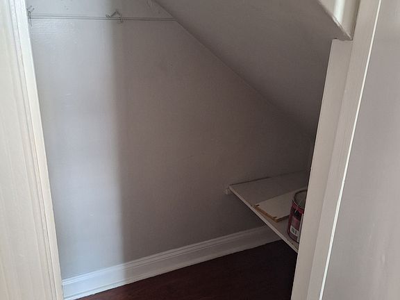 4th image of 3806 39th St APT 2