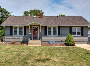 1251 Pleasant View Dr, Des Moines, IA 50315