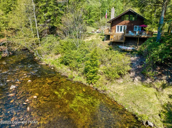 15 Luther Ln, Albrightsville, PA 18210