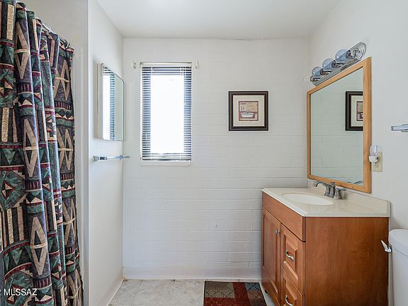 5th image of 302 S Paseo Aguila Unit C