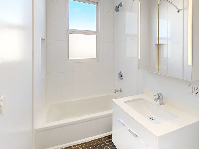 625 Guerrero St #5 — Photo 11