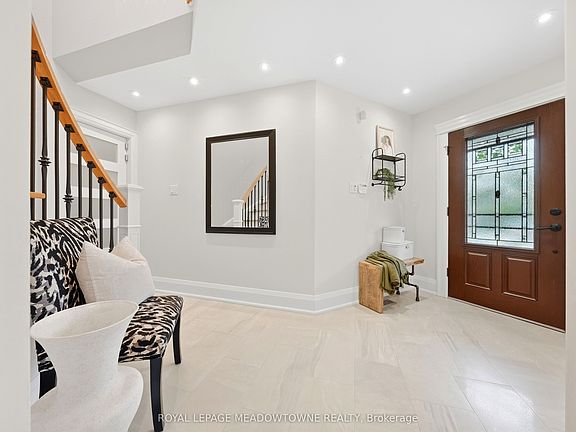 5th image of 46 Chester Cres