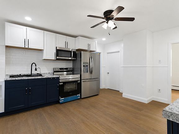3rd image of 10 Lowell Court