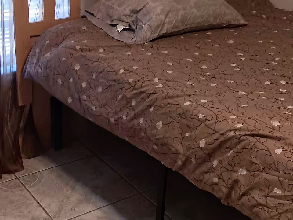 spacious bedroom very comfortable