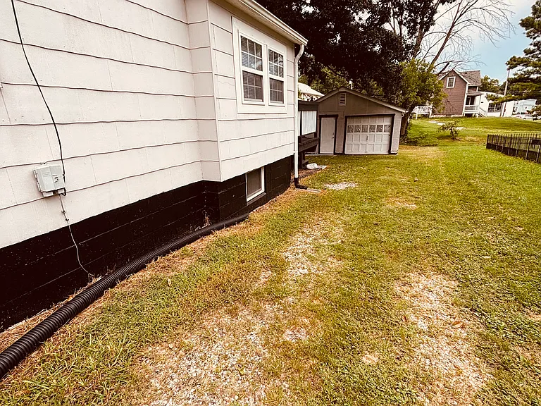 1805 W Adams St — Photo 18