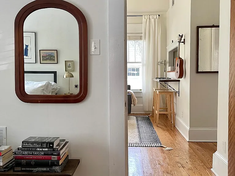 847 Myrtle St NE #3 — Photo 2
