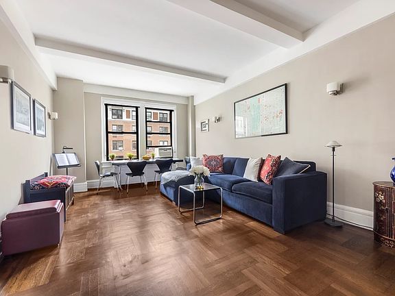 3rd image of 269 W 72nd St APT 11B